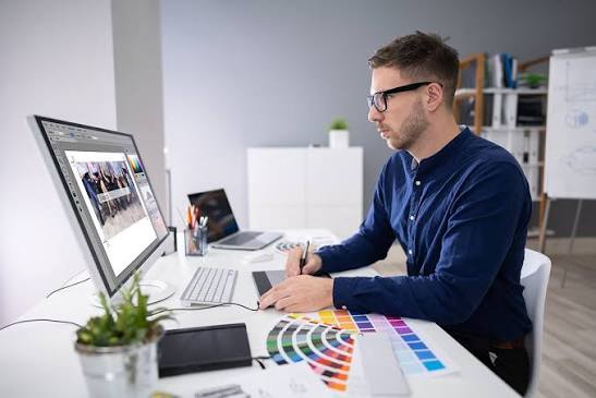 5 Best News Editing Services in Mönchengladbach - Refine reporting for clearer reader understanding