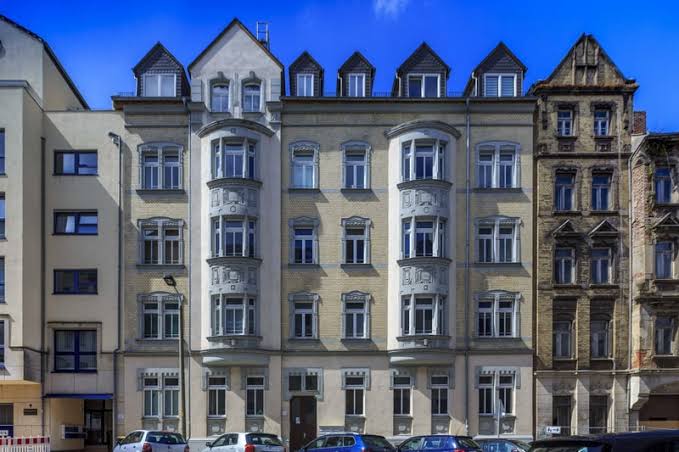 Fünf Angebote für Mietrenditeanalyse in Mönchengladbach – Leistungen und Zuständigkeiten sorgfältig vergleichen