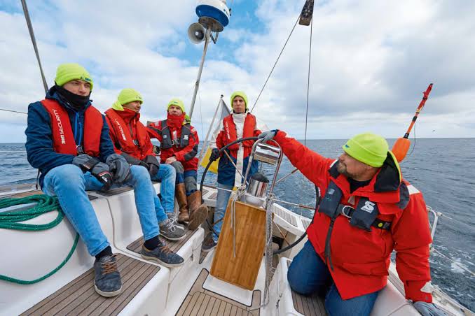 5 Best Sailing Training Services in Mönchengladbach - Learn practical boat handling and navigation